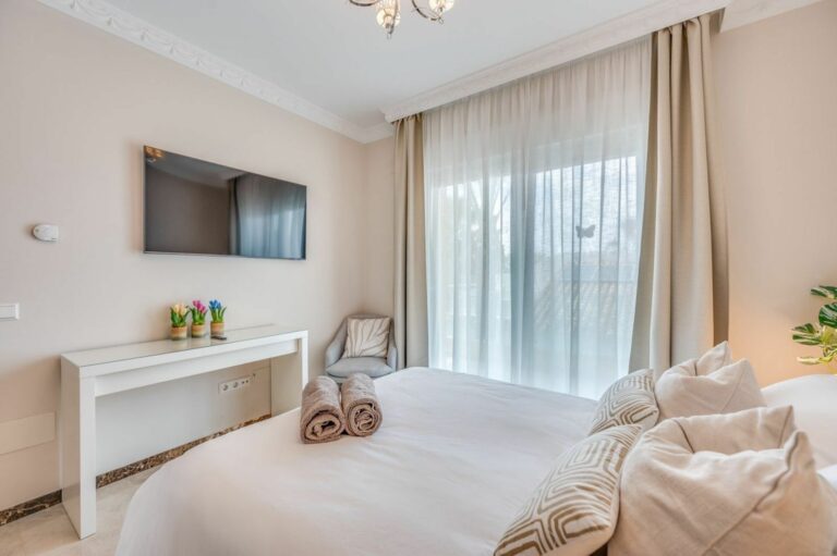 5632d2e8d531df9d89c177538a991d16 - 10