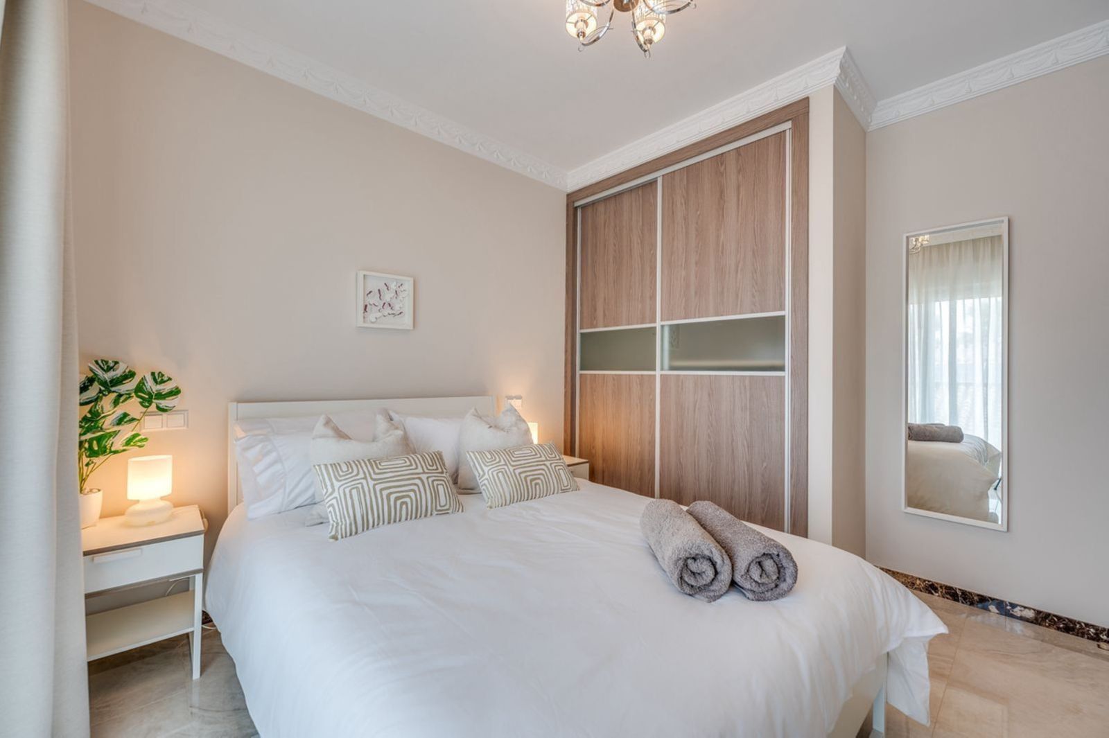 5632d2e8d531df9d89c177538a991d16 - 11