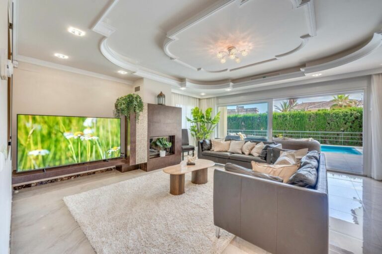 5632d2e8d531df9d89c177538a991d16 - 6