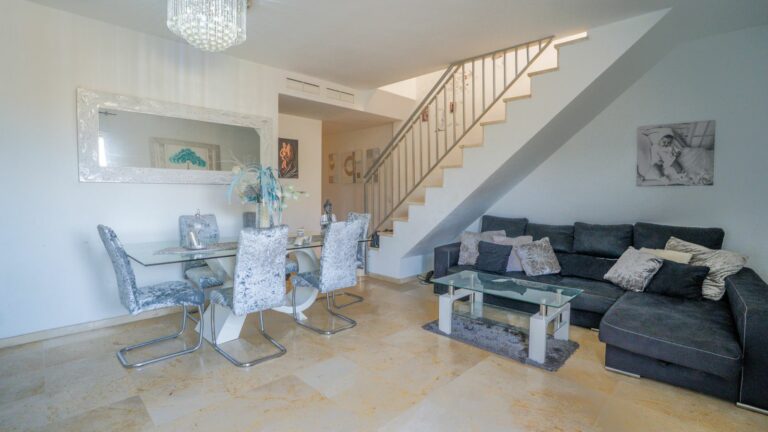 5891c6e36a2ec8b380a32988edf92075 - 2