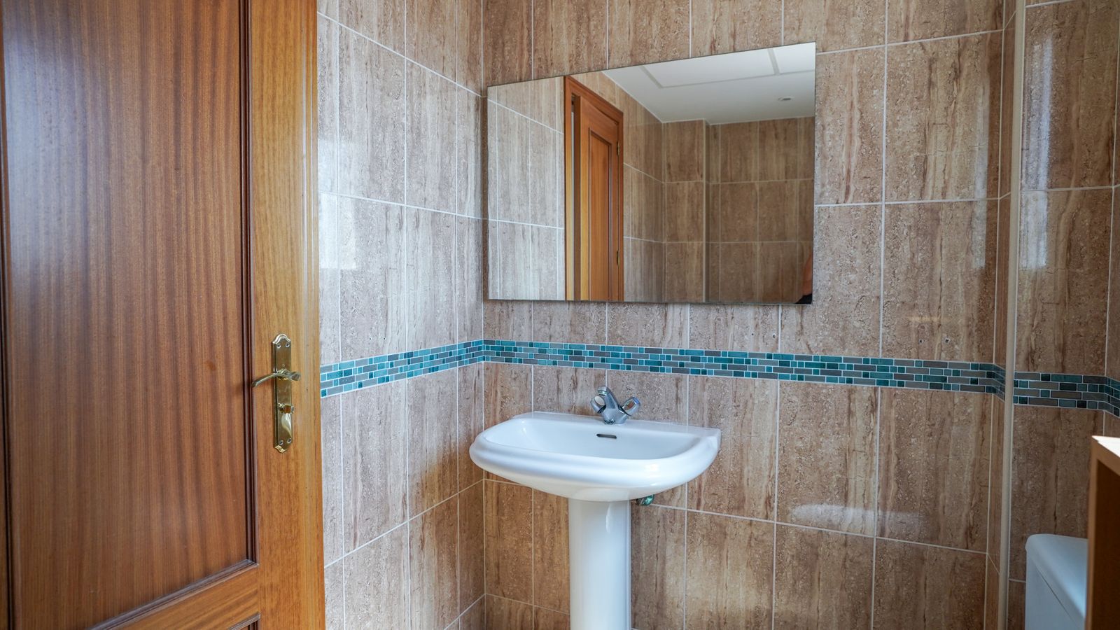 5891c6e36a2ec8b380a32988edf92075 - 5