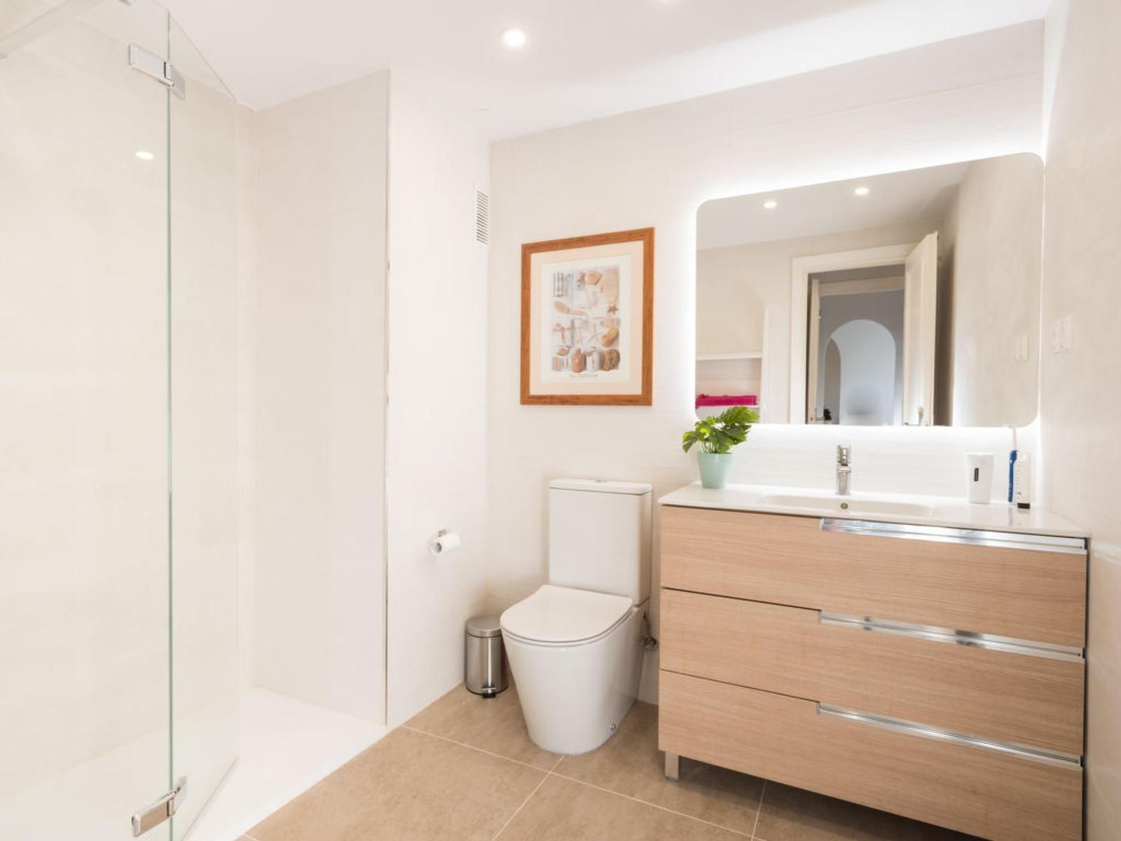 59aa24b6cb4542e1f9fa54dec64c38c3 - 12