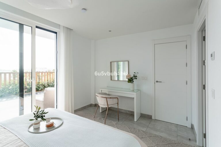 5a33bb469e6742f6cb649feea9f8b1c9 - 11