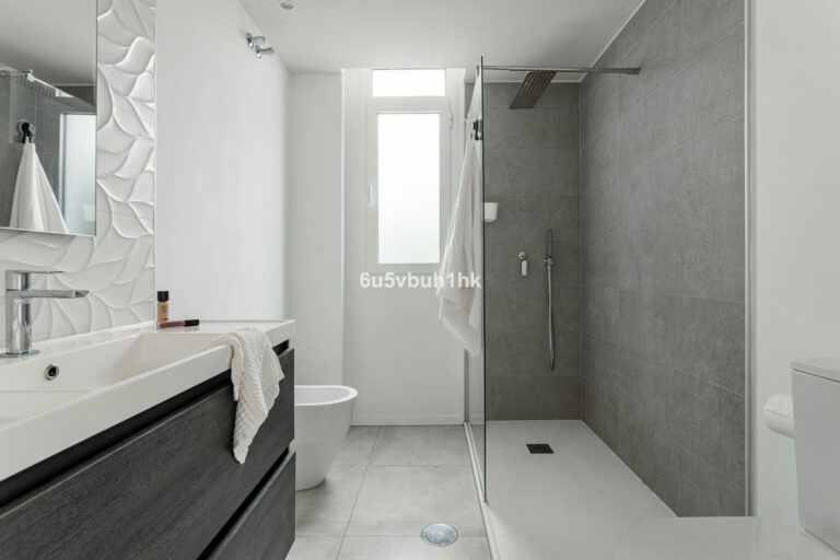 5a33bb469e6742f6cb649feea9f8b1c9 - 15