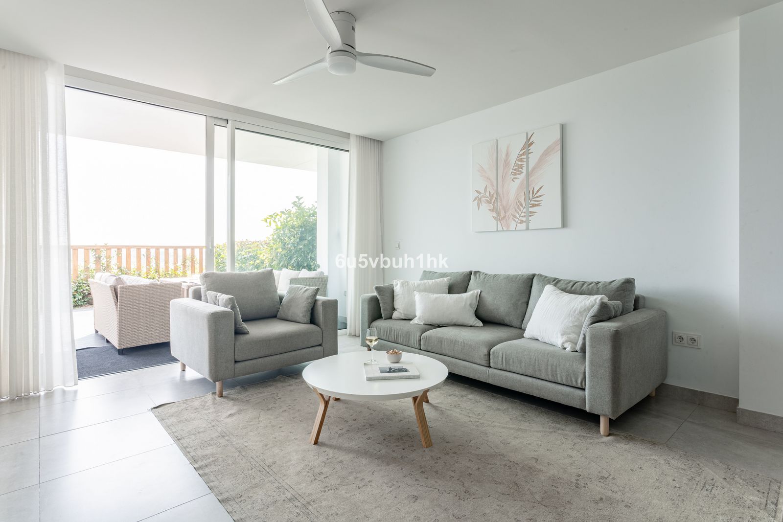 5a33bb469e6742f6cb649feea9f8b1c9 - 5