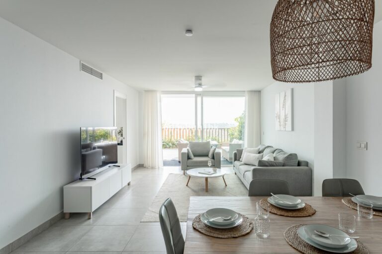 5a33bb469e6742f6cb649feea9f8b1c9 - 7