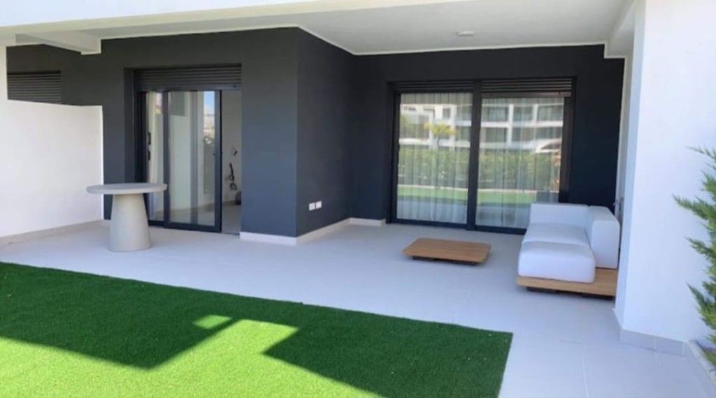 5e8c441b9dddd6a6b85fb9a19c125224 - 1