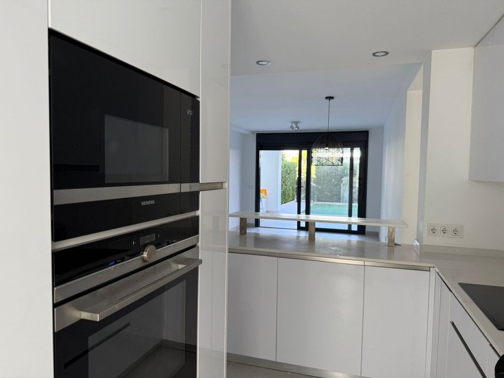 5e8c441b9dddd6a6b85fb9a19c125224 - 10