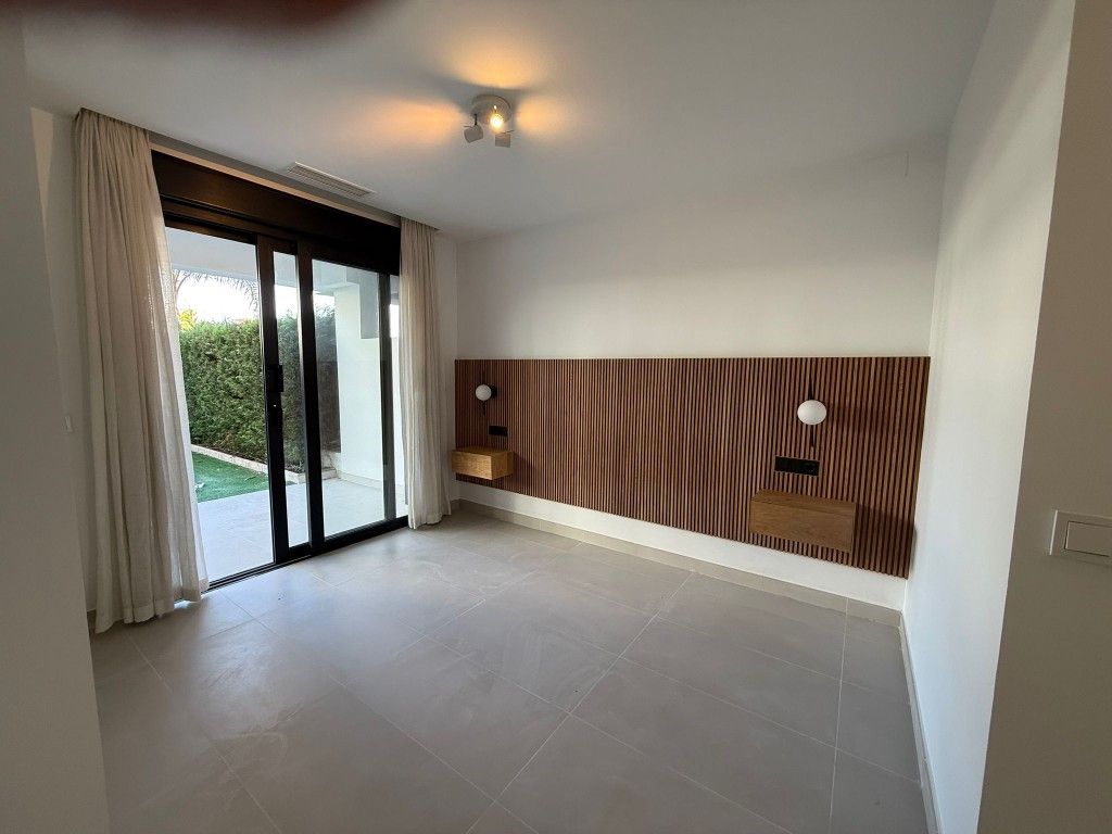 5e8c441b9dddd6a6b85fb9a19c125224 - 12