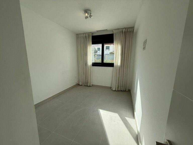 5e8c441b9dddd6a6b85fb9a19c125224 - 7