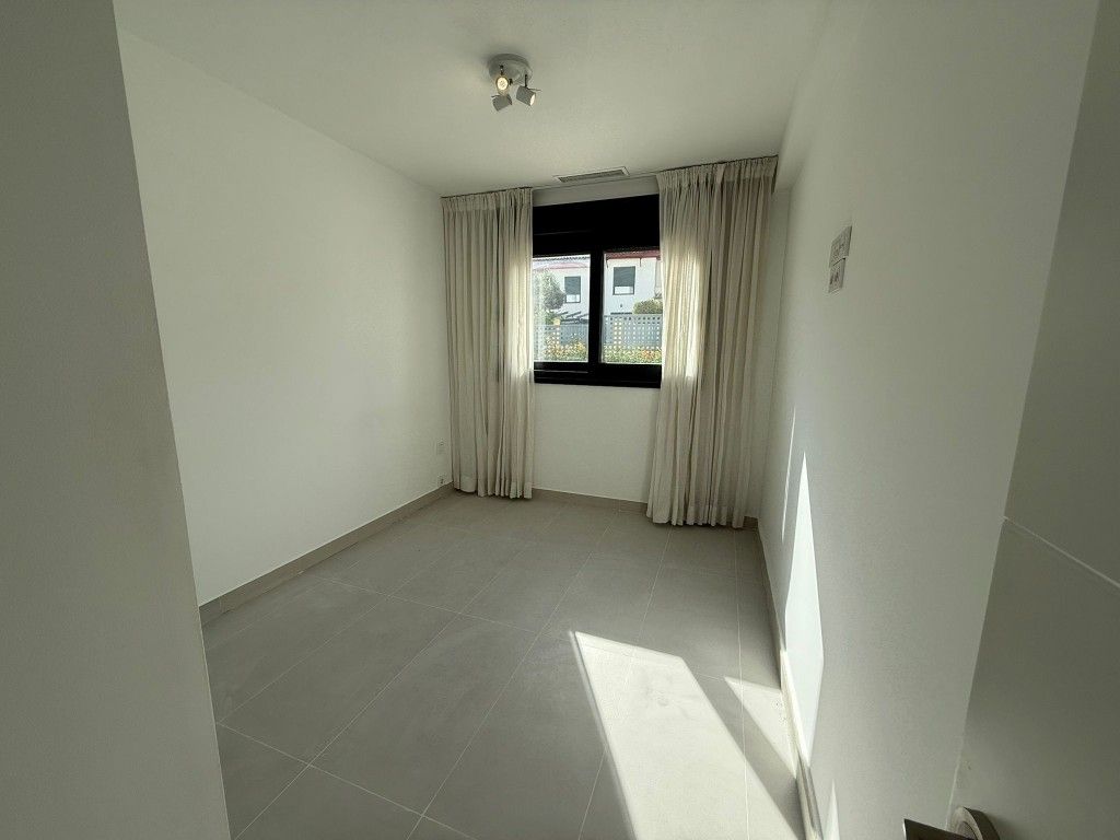 5e8c441b9dddd6a6b85fb9a19c125224 - 7