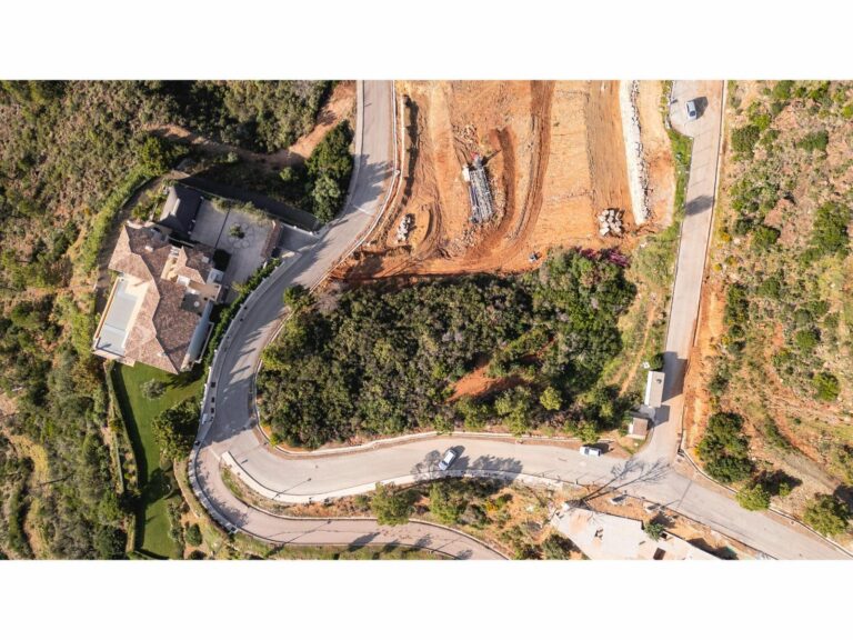 61dcd0d74c8739fa9d2bc15cc129e187 - 11