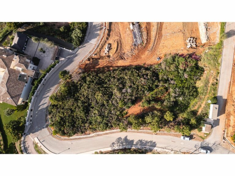 61dcd0d74c8739fa9d2bc15cc129e187 - 12