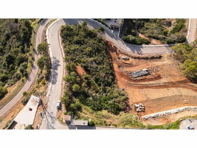 61dcd0d74c8739fa9d2bc15cc129e187 - 13