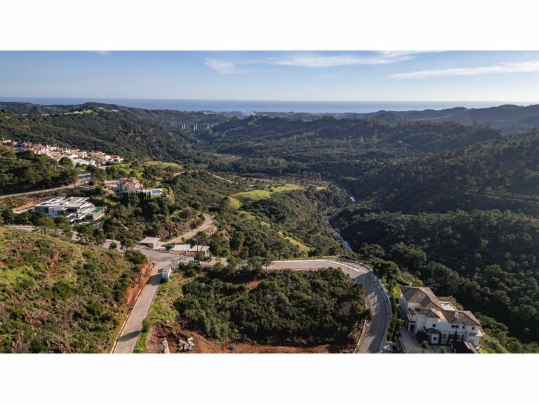 61dcd0d74c8739fa9d2bc15cc129e187 - 15