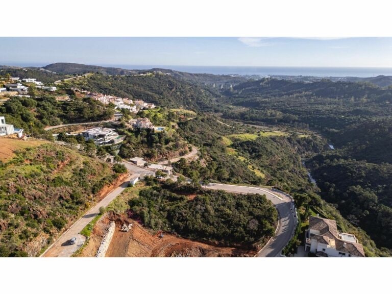 61dcd0d74c8739fa9d2bc15cc129e187 - 16