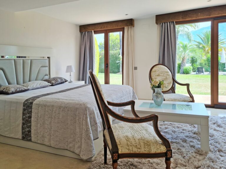 62a2f3ccfccdb44ffc38234a73e7ee9c - 11