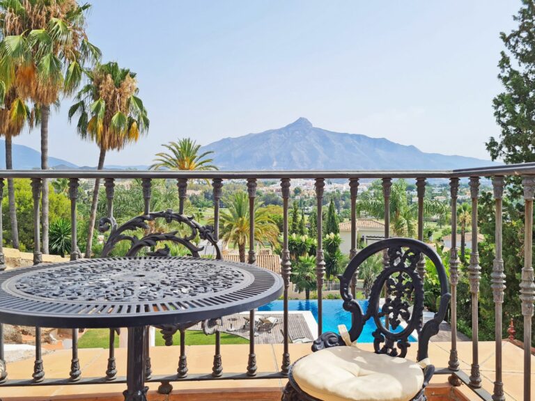 62a2f3ccfccdb44ffc38234a73e7ee9c - 9