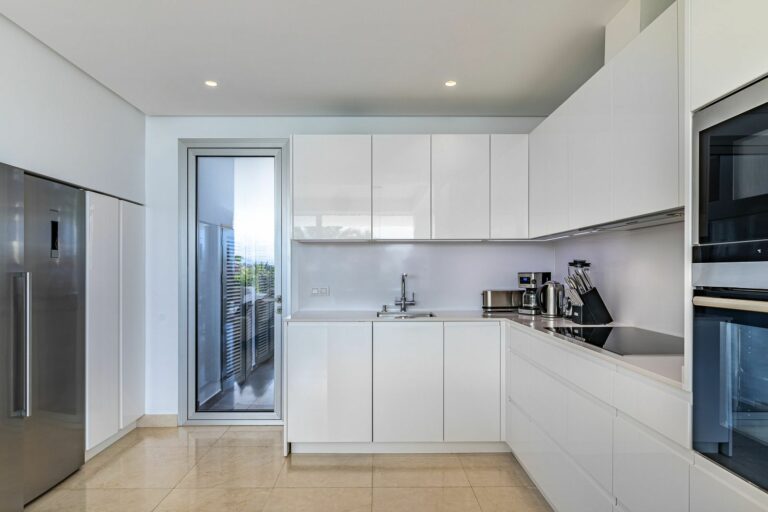 638665c7518c450eb0986d83b24350f7 - 12