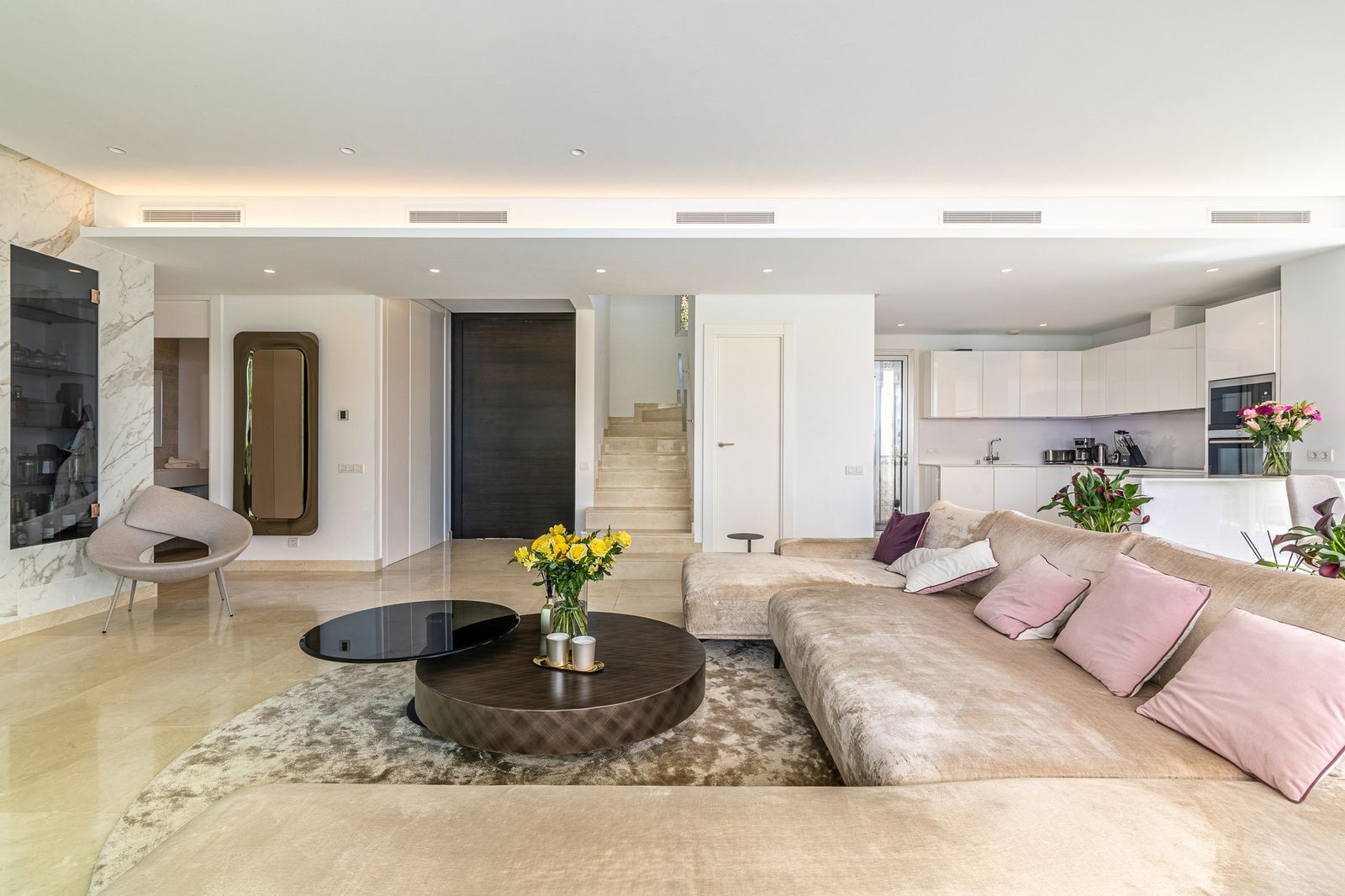 638665c7518c450eb0986d83b24350f7 - 15