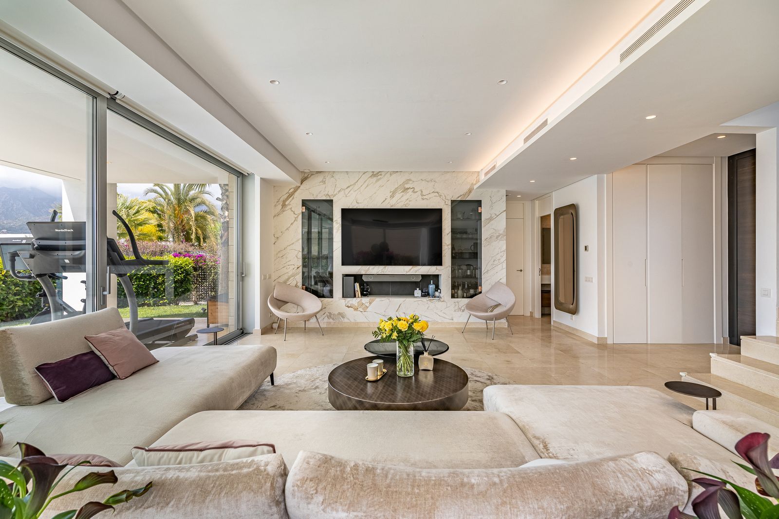 638665c7518c450eb0986d83b24350f7 - 8