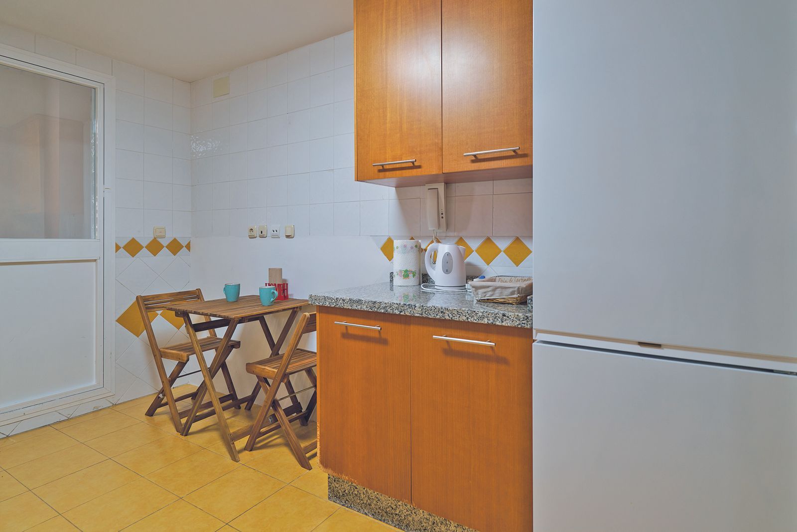 640386530105399988d54ca78f600f87 - 10