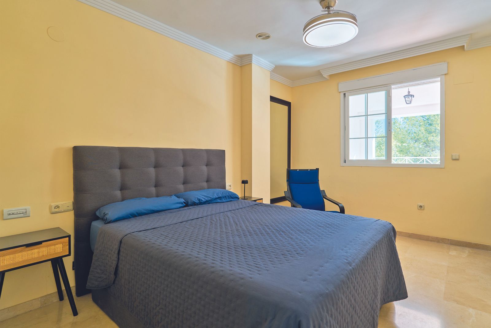 640386530105399988d54ca78f600f87 - 13