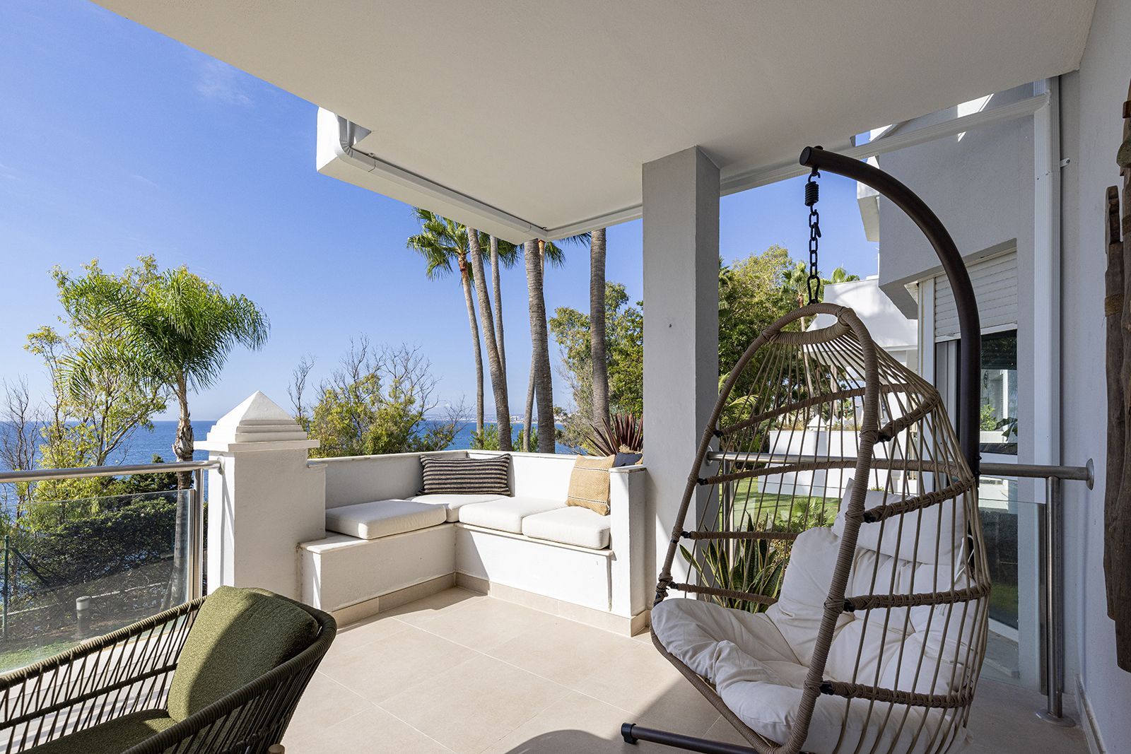 64479a8e61ef6177fcfcf4bced482a0a - 9