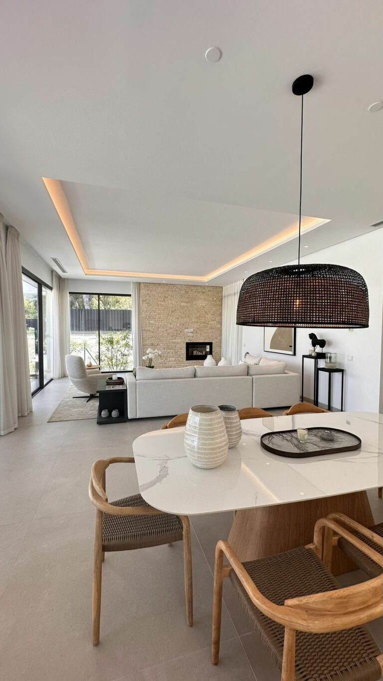 645912078fdee914408722ebd7c14054 - 4