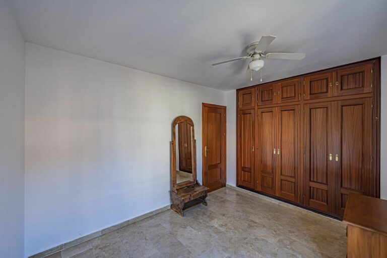 65f370d5c3a36a1f85524a65f7cffbf8 - 12