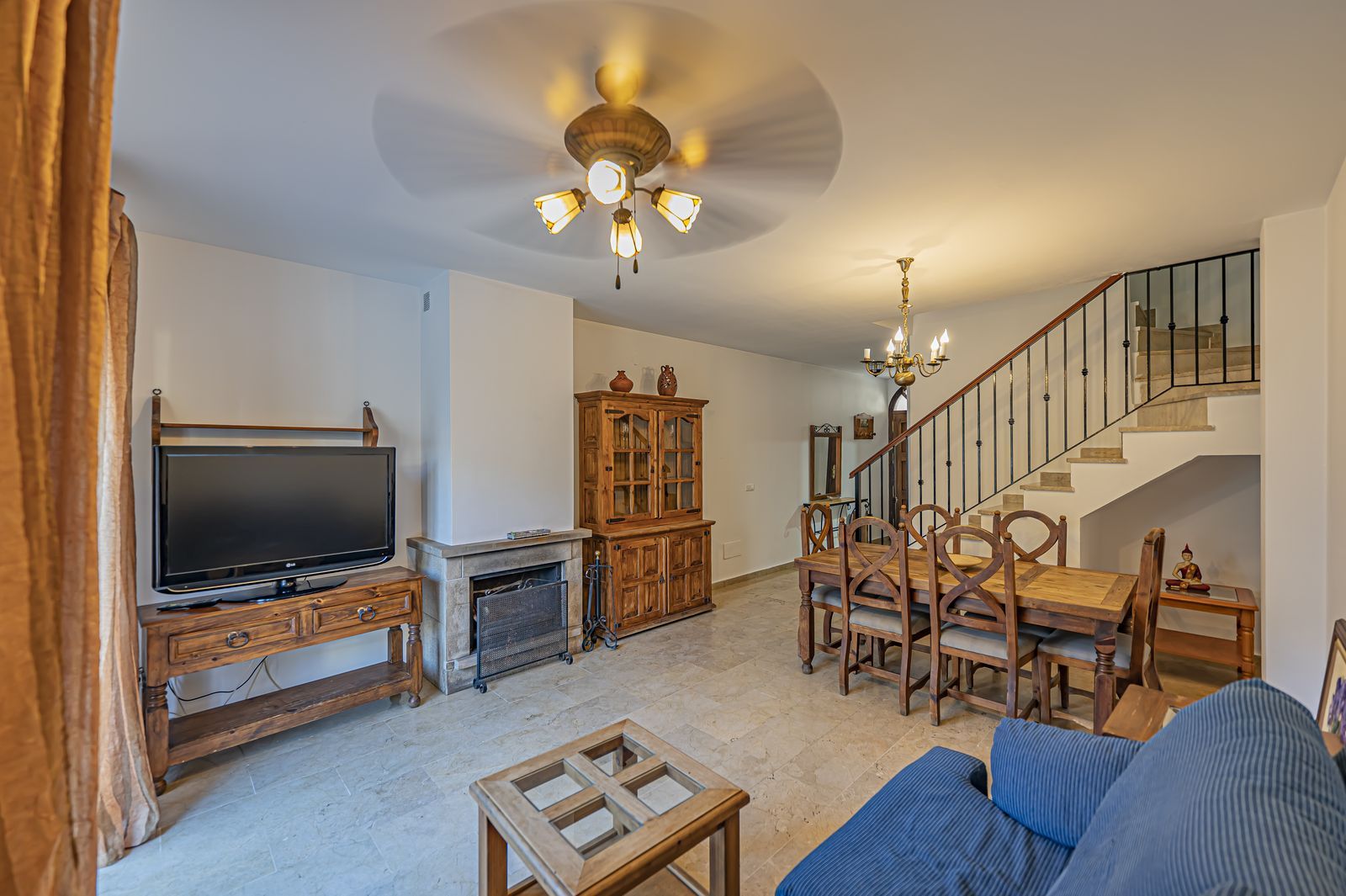 65f370d5c3a36a1f85524a65f7cffbf8 - 3