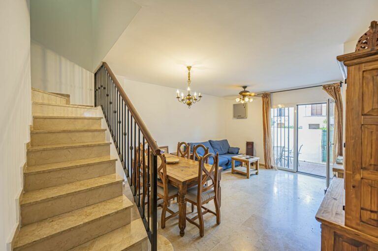 65f370d5c3a36a1f85524a65f7cffbf8 - 4