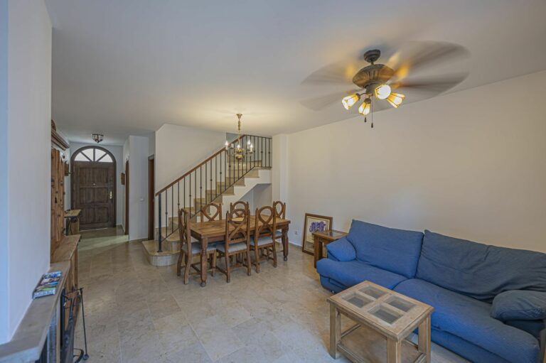 65f370d5c3a36a1f85524a65f7cffbf8 - 7