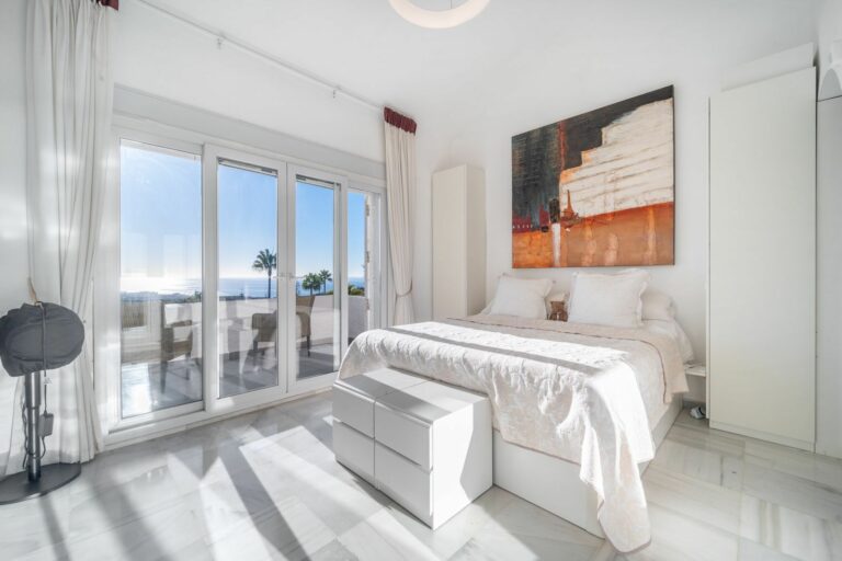 683541e3ddf4418182d6446045533a02 - 13