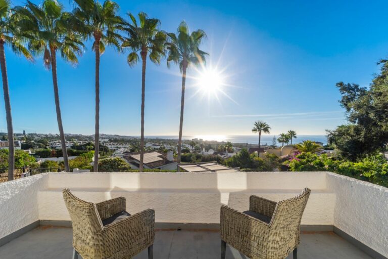 683541e3ddf4418182d6446045533a02 - 15