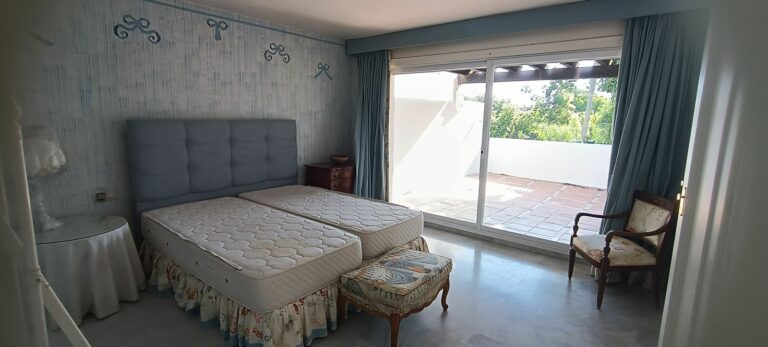 6a261722ce517e93366b0d5372d2a605 - 13