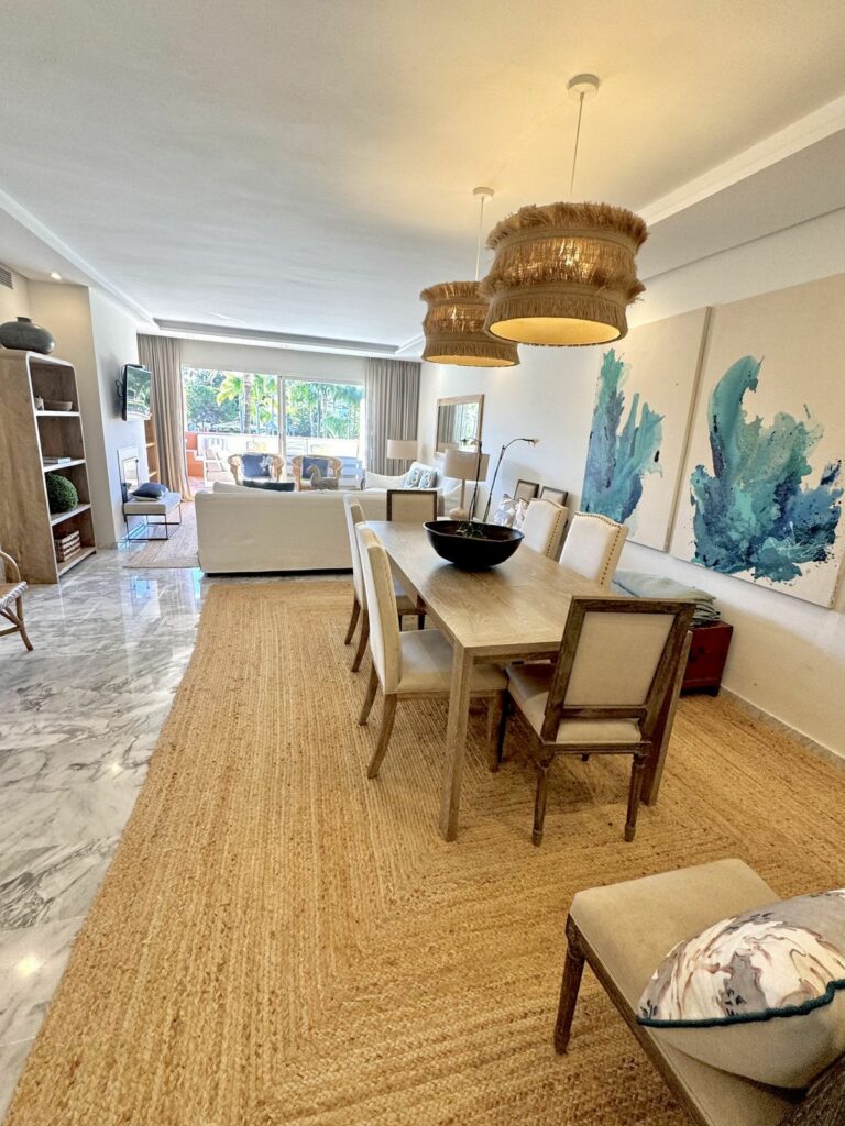 6b0ee2b1c6be9c287d0c703d361db4ae - 10