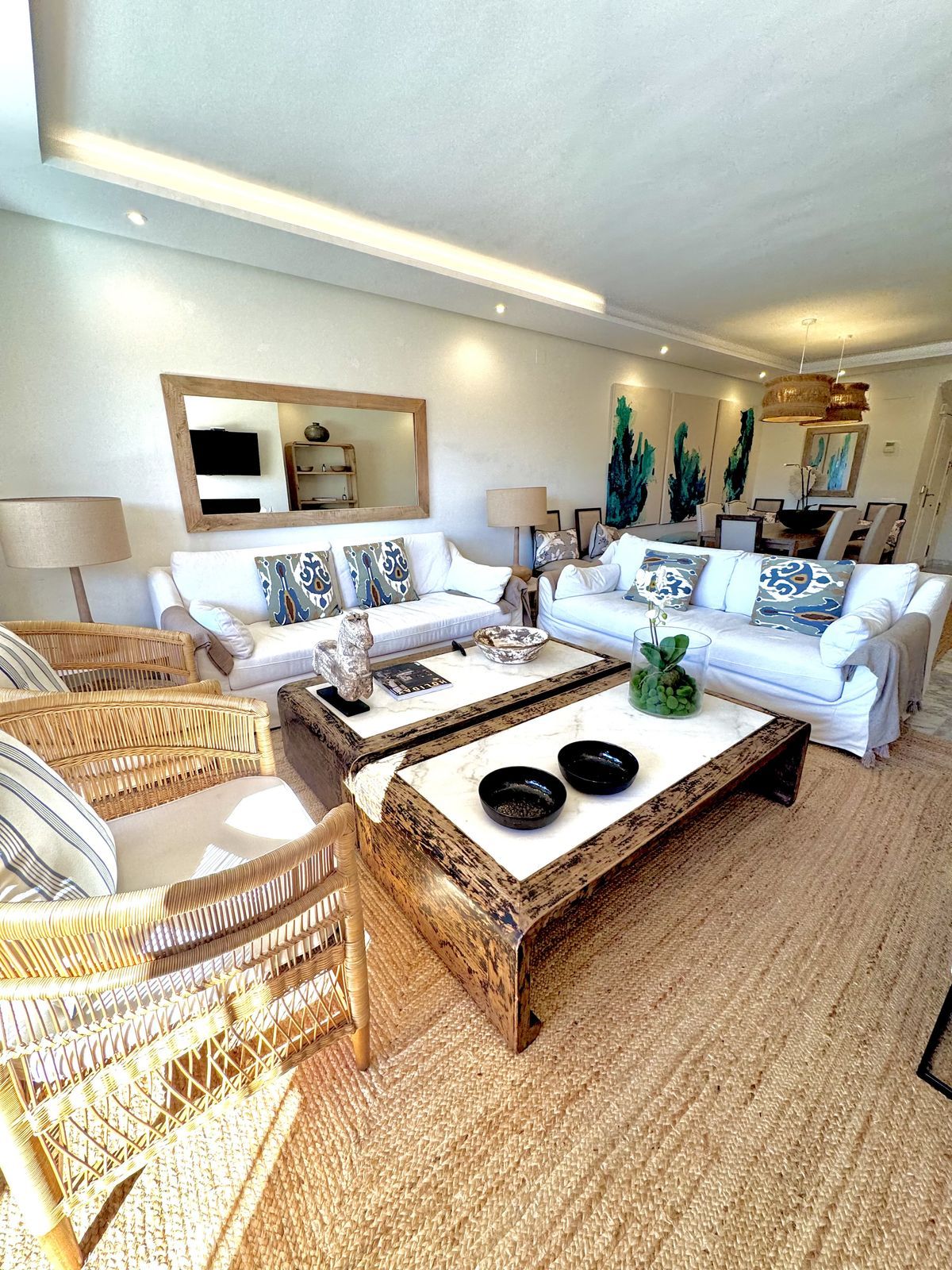 6b0ee2b1c6be9c287d0c703d361db4ae - 6