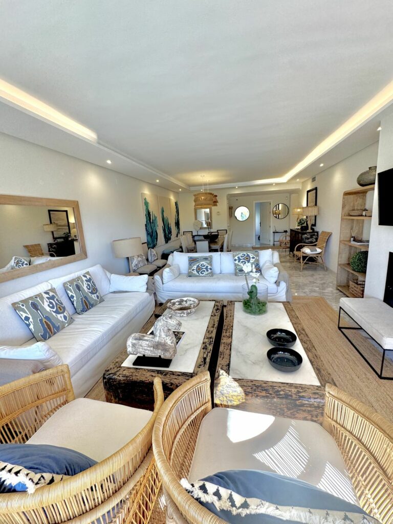 6b0ee2b1c6be9c287d0c703d361db4ae - 7