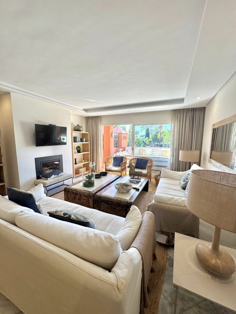 6b0ee2b1c6be9c287d0c703d361db4ae - 8