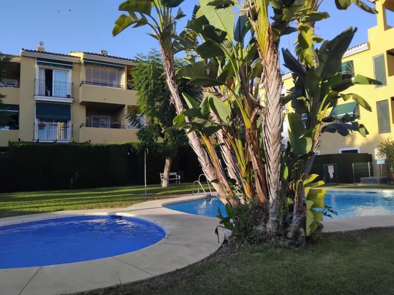 6d33718d0aa50d819338b7f017c3e6b1 - 13