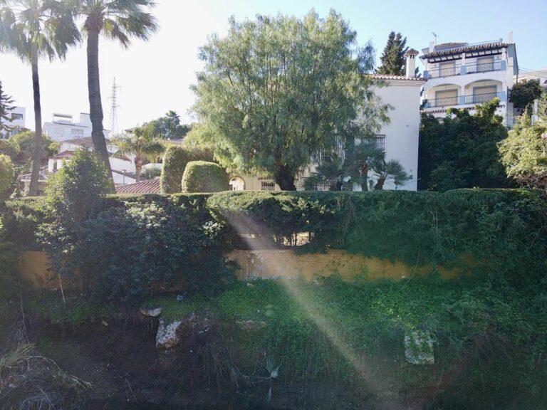 6d6cb37ec57cc265c1623c8d0bf896ad - 10