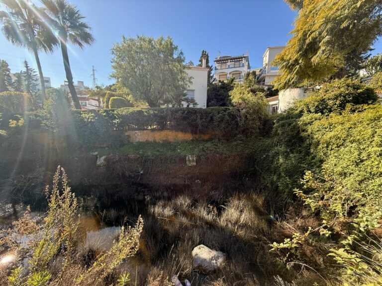 6d6cb37ec57cc265c1623c8d0bf896ad - 5