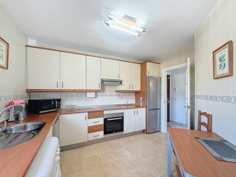 6dc4be1dc6c7803587e9070d1989d8de - 12