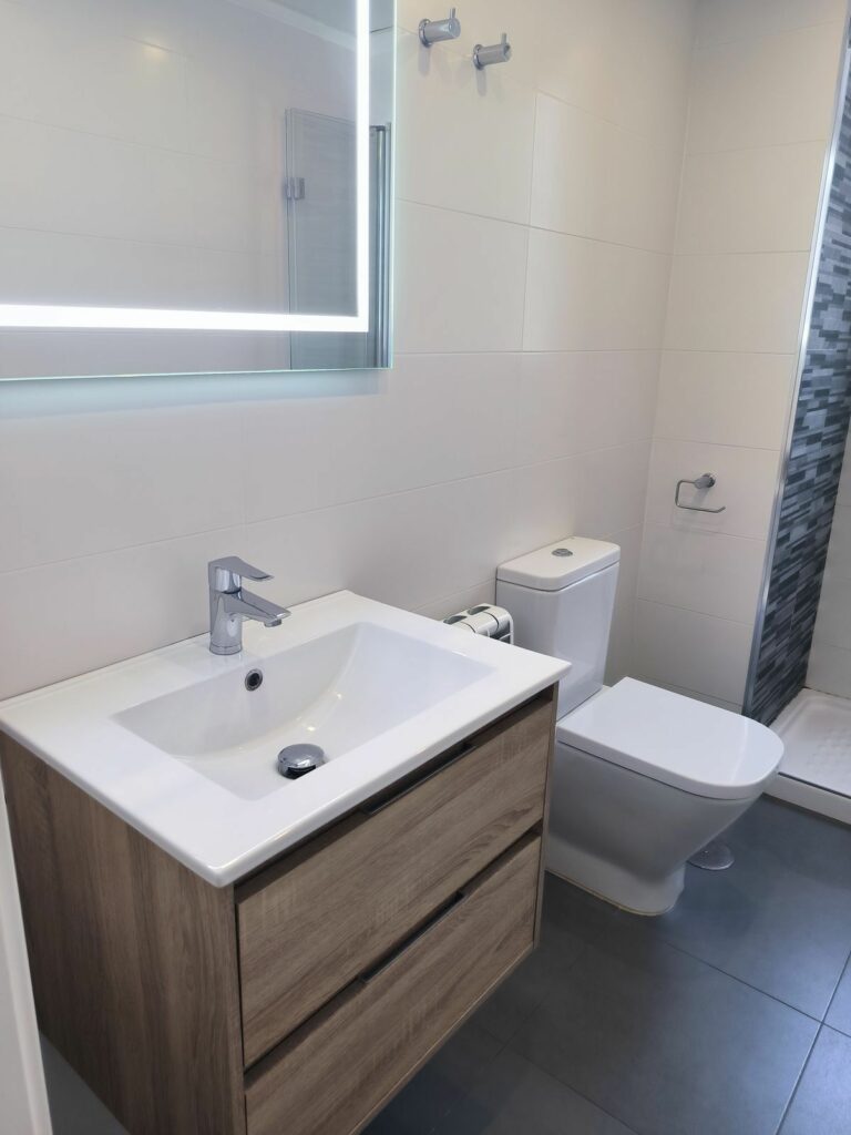 6dead480c1dcb0746a53e487e5f6dbbe - 10