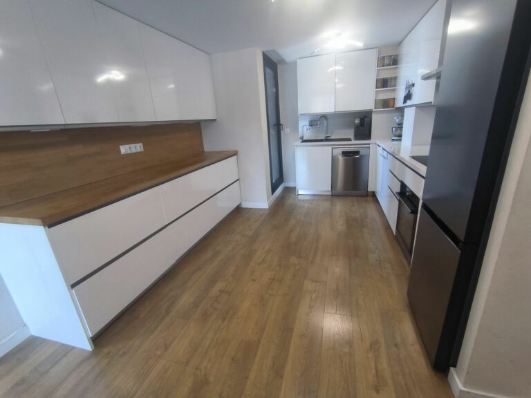 6dead480c1dcb0746a53e487e5f6dbbe - 12