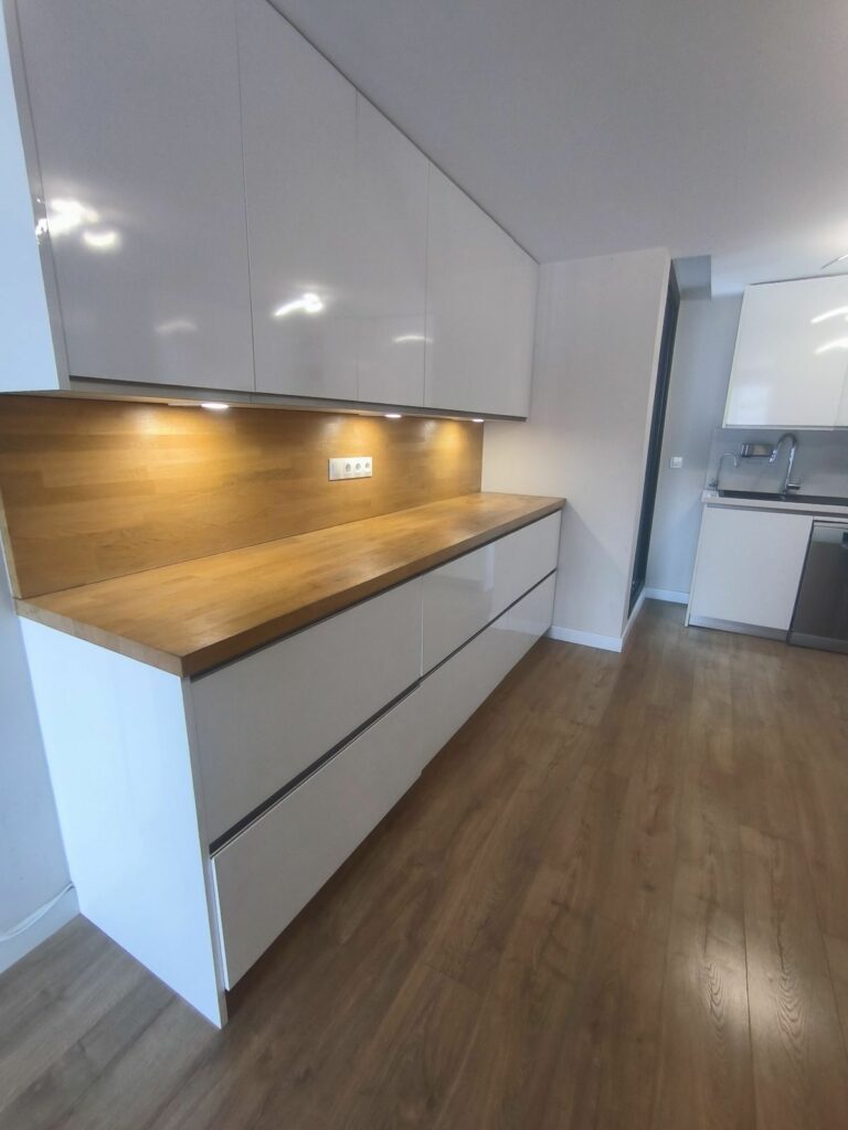 6dead480c1dcb0746a53e487e5f6dbbe - 16