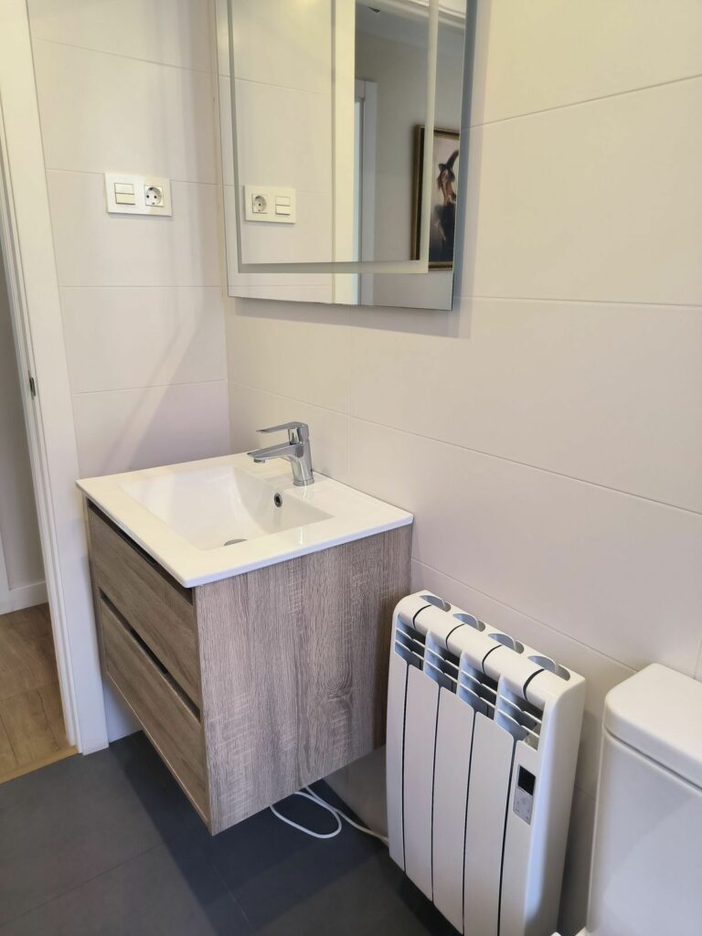 6dead480c1dcb0746a53e487e5f6dbbe - 9