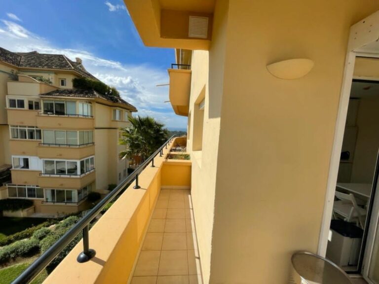 7046a5eea0d3576b7e6d4d58c3b40e3b - 10