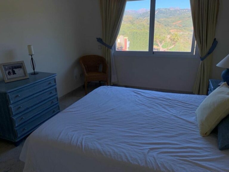 7046a5eea0d3576b7e6d4d58c3b40e3b - 14